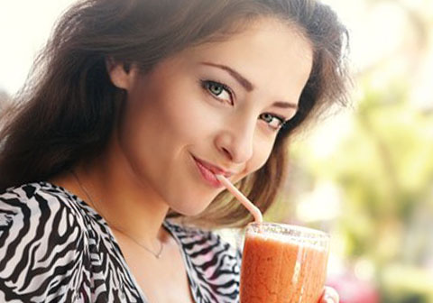 nutrisystem-woman-healthy-shake